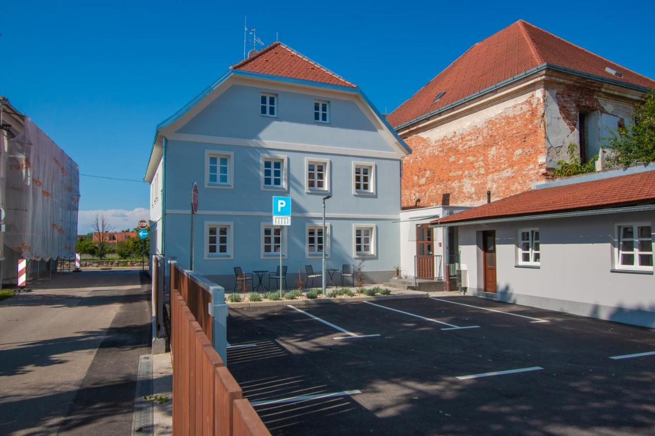 Apartmani Kac Karlovac Zewnętrze zdjęcie