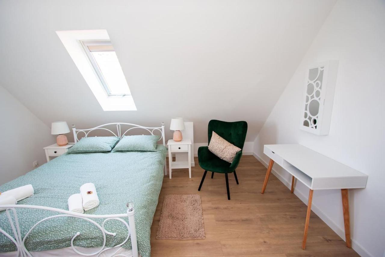 Apartmani Kac Karlovac Zewnętrze zdjęcie