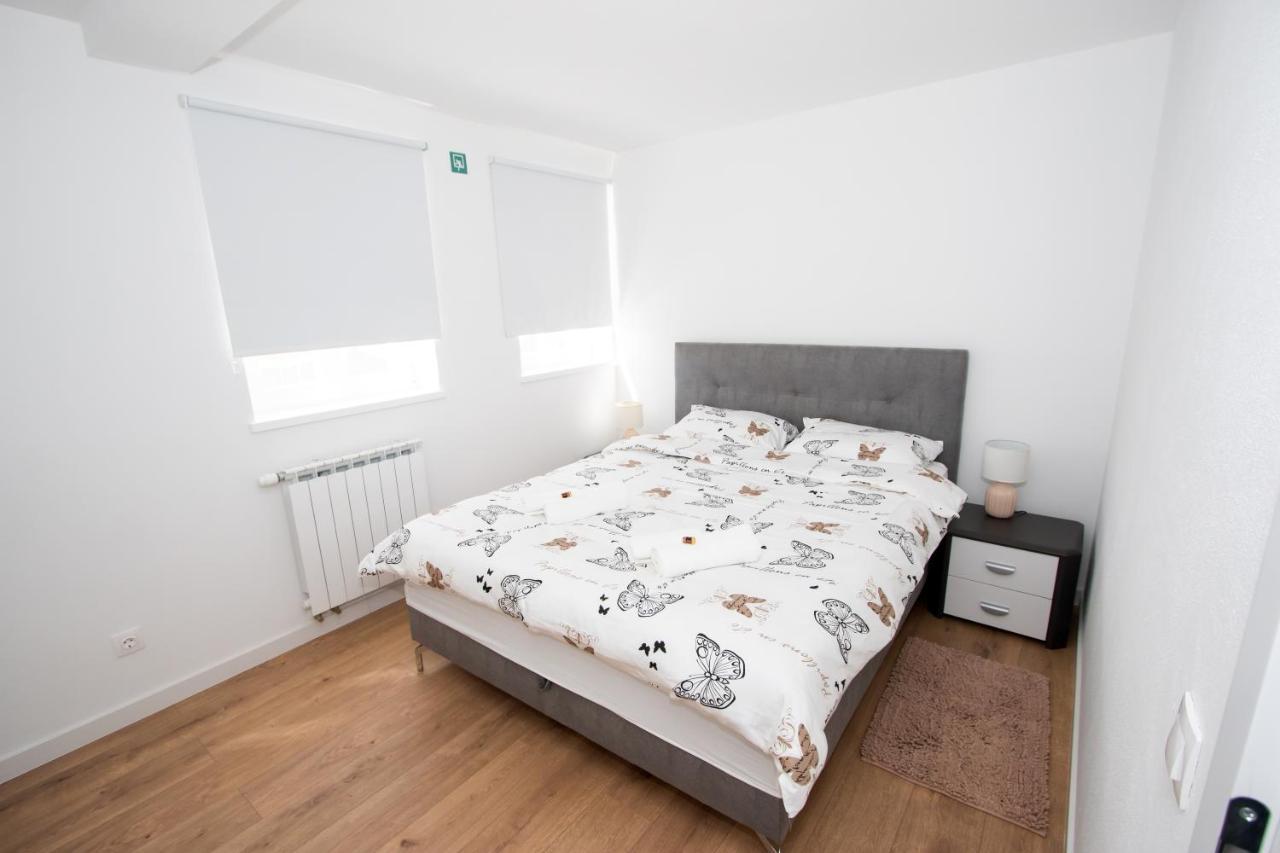 Apartmani Kac Karlovac Zewnętrze zdjęcie