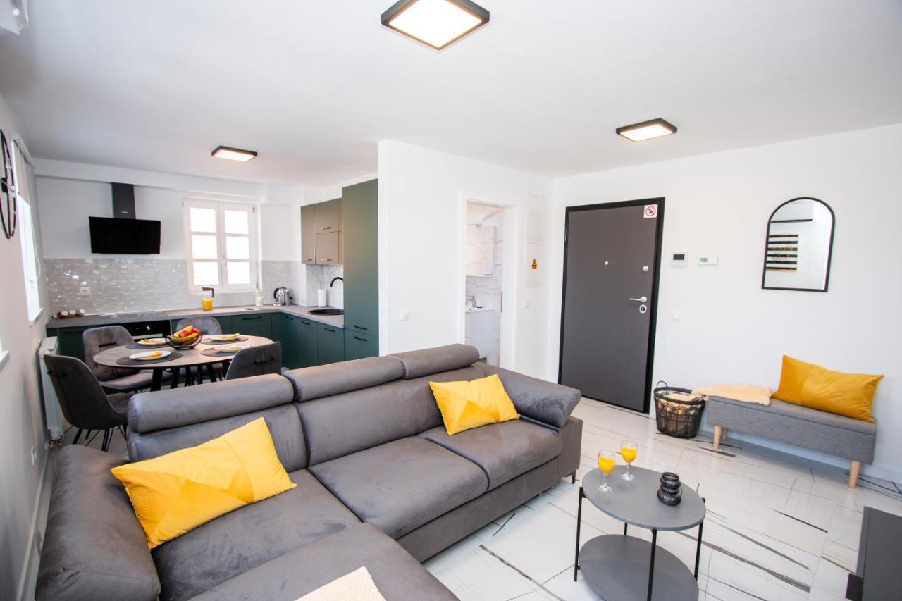 Apartmani Kac Karlovac Zewnętrze zdjęcie