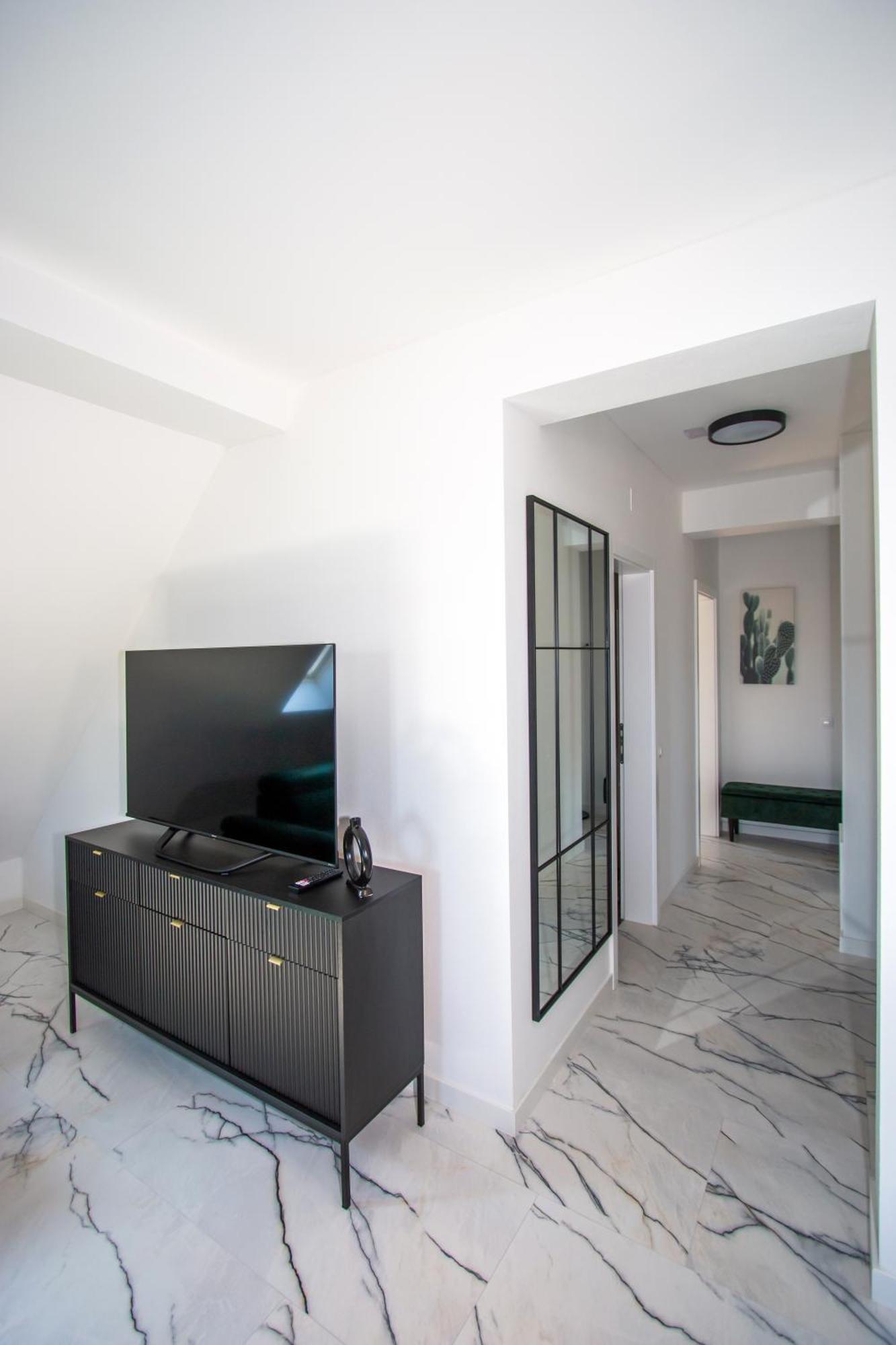 Apartmani Kac Karlovac Zewnętrze zdjęcie