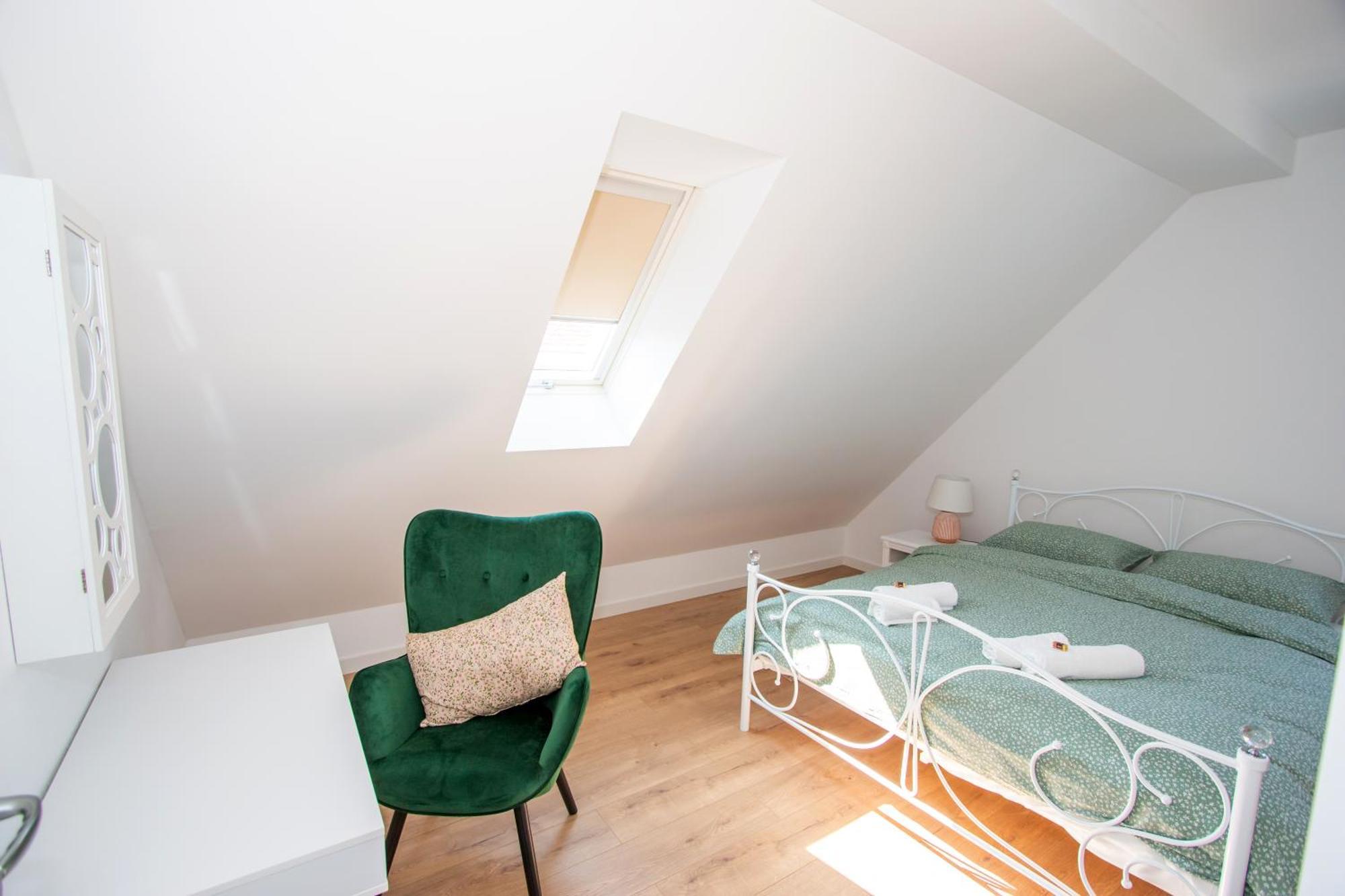 Apartmani Kac Karlovac Zewnętrze zdjęcie