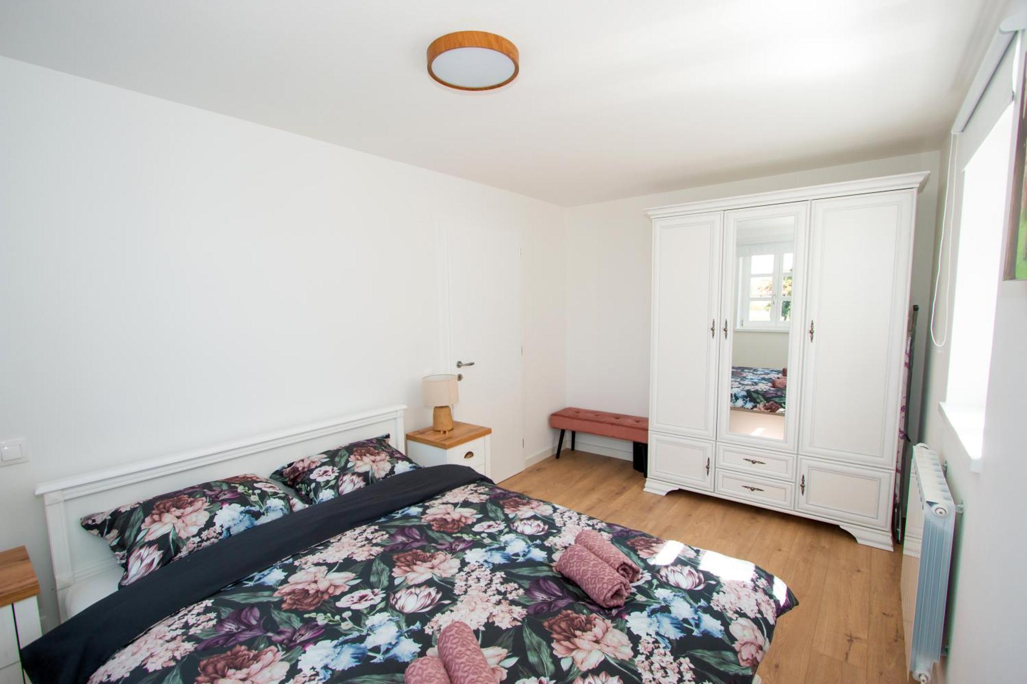 Apartmani Kac Karlovac Zewnętrze zdjęcie