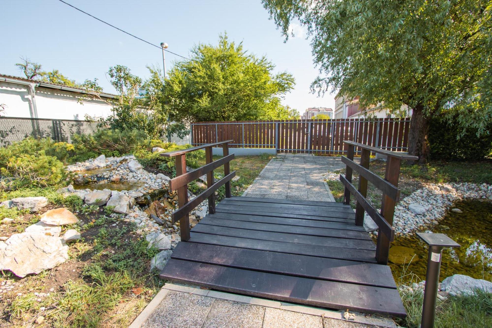 Apartmani Kac Karlovac Zewnętrze zdjęcie