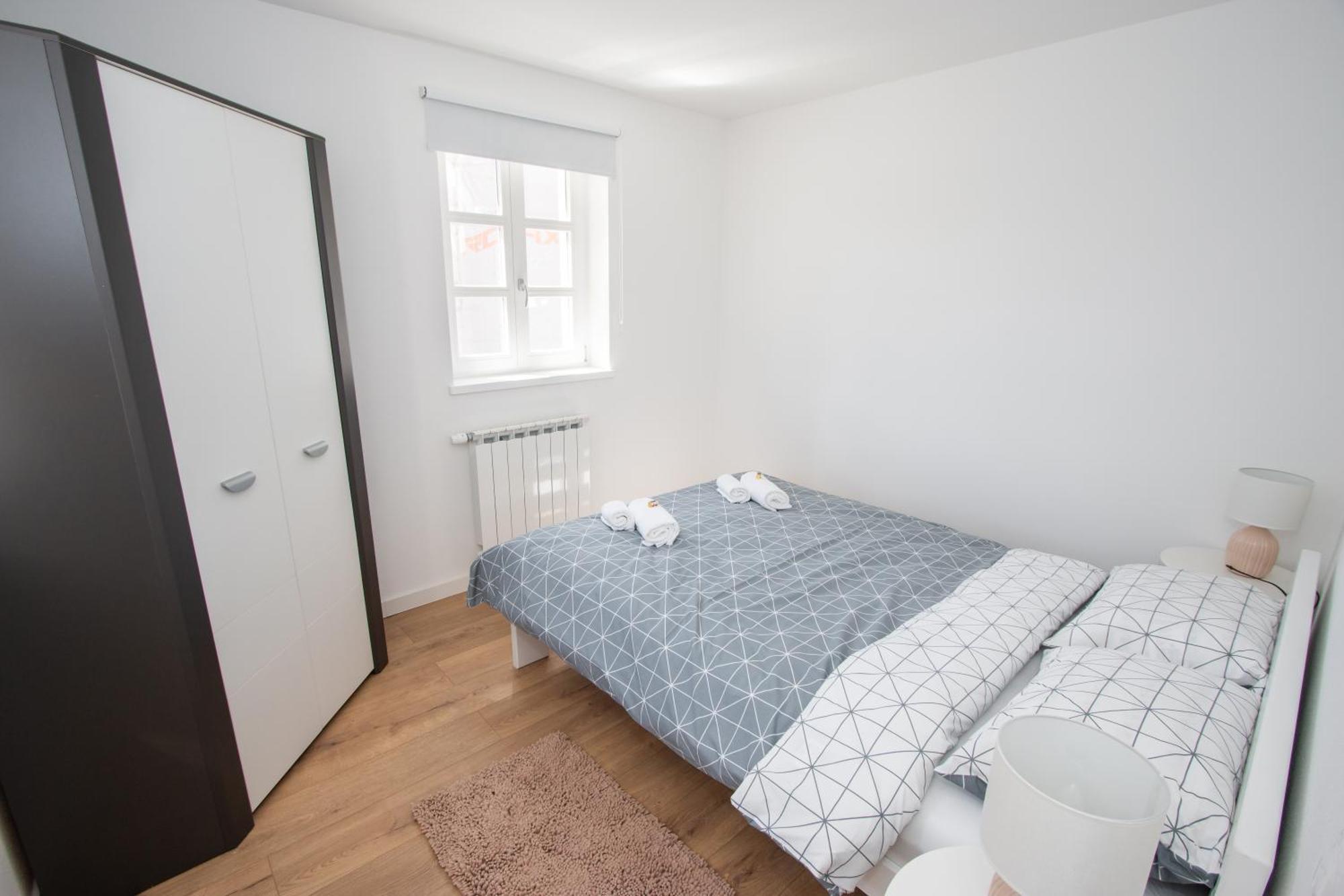 Apartmani Kac Karlovac Zewnętrze zdjęcie