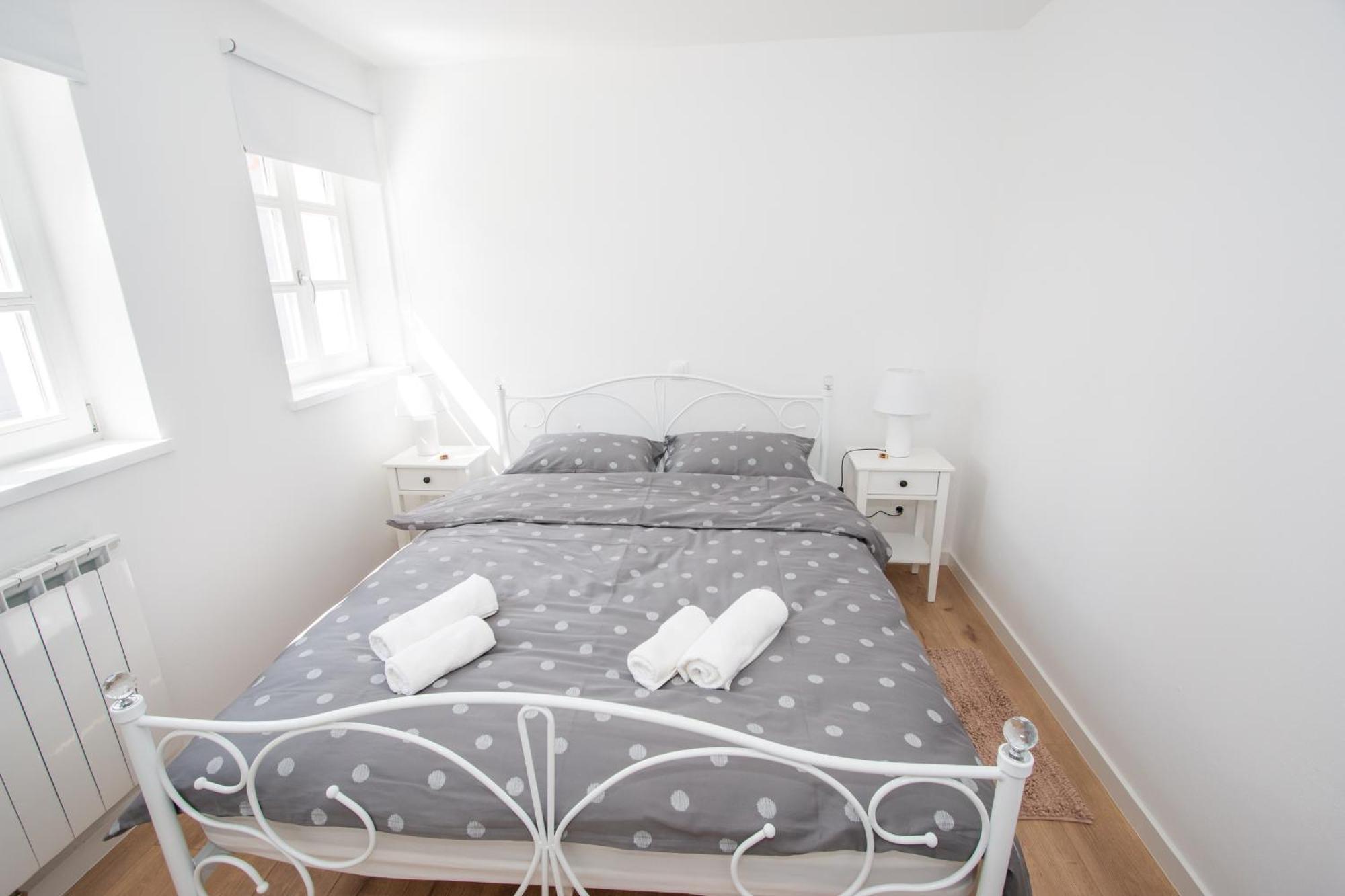 Apartmani Kac Karlovac Zewnętrze zdjęcie